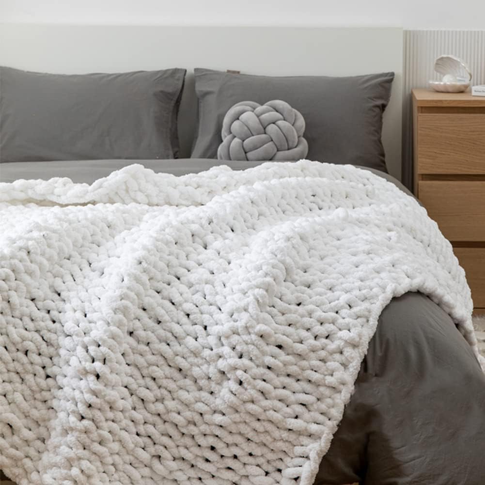 White Chunky Chenille Knit Throw Blanket